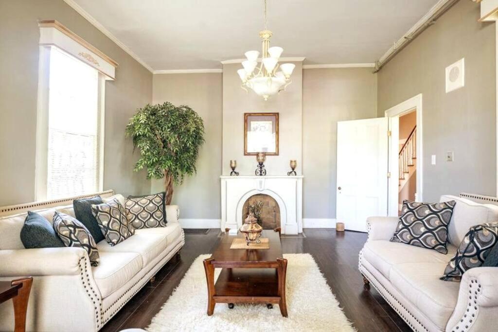 Agatha'S Historic Home Free Parking Wi-Fi Deck Mobile Bagian luar foto
